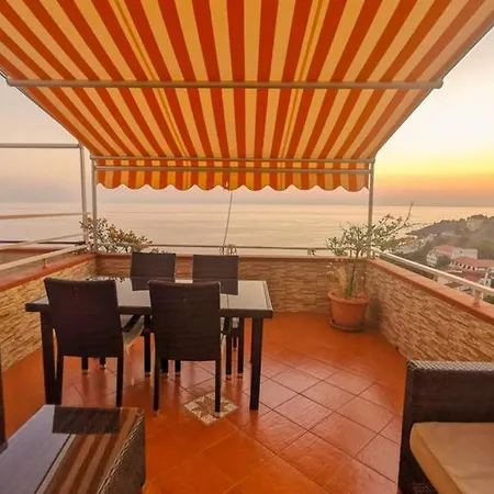 Le Terrazze Con Vista Mare Apartment